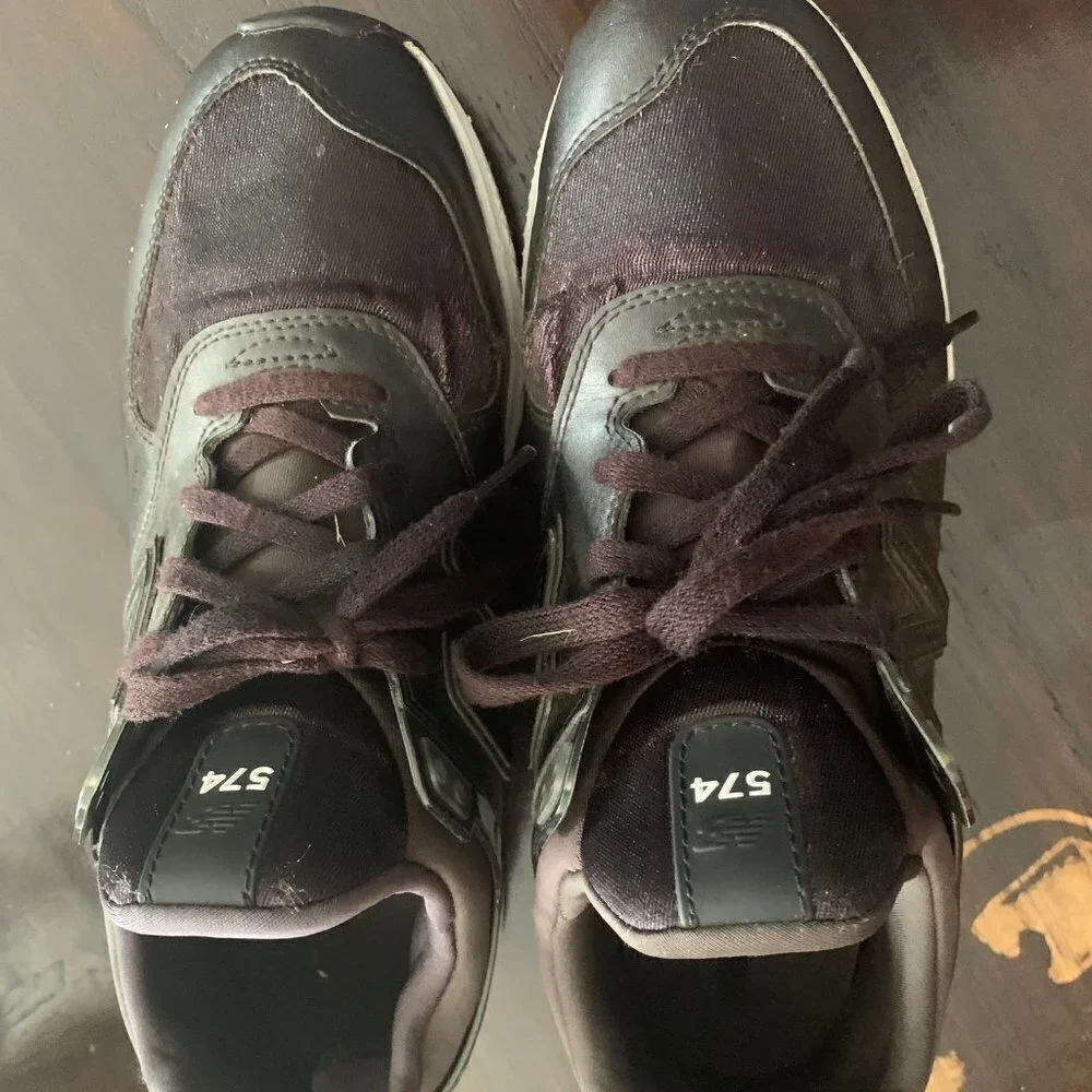 New Balance  574 Fresh Foam in Black with leather detail size 8 - Picture 4 of 7